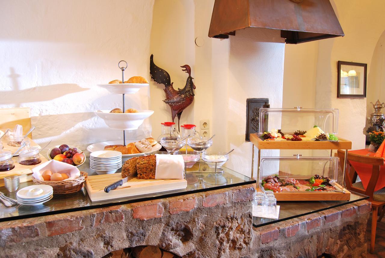 Der Schwan Hotel & Restaurant Schwanstetten Ngoại thất bức ảnh