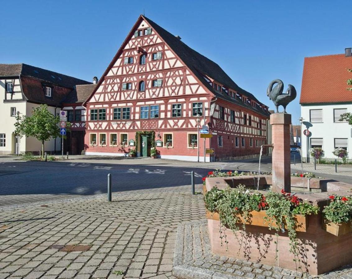 Der Schwan Hotel & Restaurant Schwanstetten Ngoại thất bức ảnh